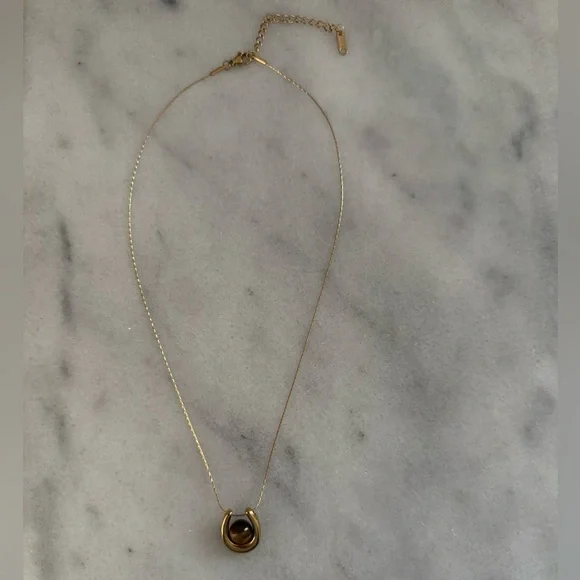 Gold Amber Tiger Eye Pendant Necklace
Brand New - Picture 2 of 4